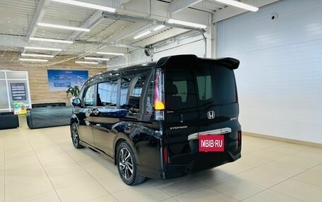 Honda Stepwgn IV, 2015 год, 1 949 000 рублей, 4 фотография