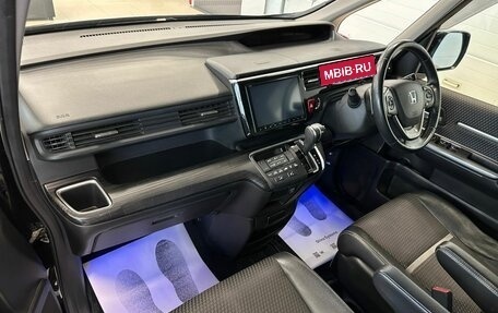 Honda Stepwgn IV, 2015 год, 1 949 000 рублей, 13 фотография