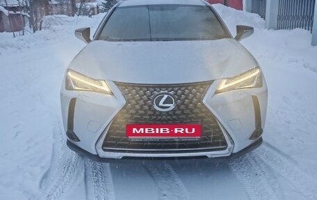 Lexus UX I, 2021 год, 3 000 000 рублей, 1 фотография