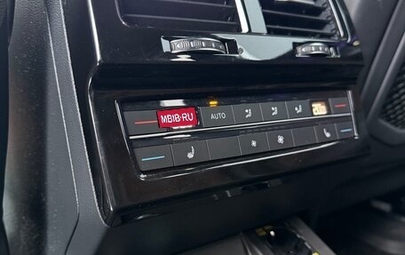 Volkswagen Touareg III, 2020 год, 5 990 000 рублей, 18 фотография