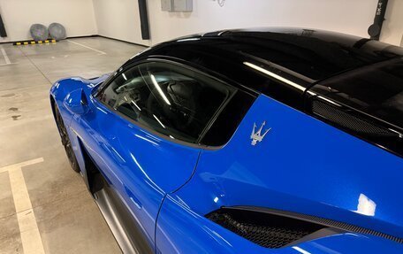 Maserati MC20, 2022 год, 23 000 000 рублей, 10 фотография