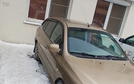 KIA Rio II, 2004 год, 255 555 рублей, 2 фотография