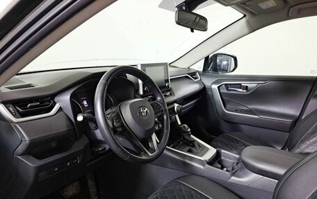 Toyota RAV4, 2020 год, 2 850 000 рублей, 20 фотография