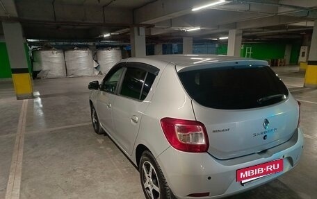 Renault Sandero II рестайлинг, 2018 год, 960 000 рублей, 3 фотография