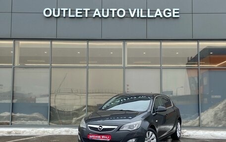 Opel Astra J, 2011 год, 595 000 рублей, 1 фотография