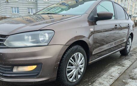 Volkswagen Polo VI (EU Market), 2015 год, 650 000 рублей, 2 фотография