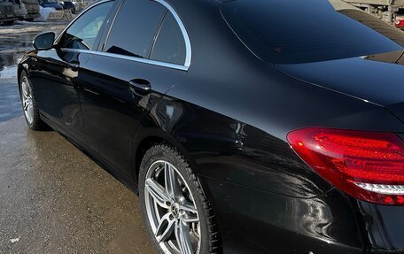 Mercedes-Benz E-Класс, 2019 год, 5 370 000 рублей, 5 фотография