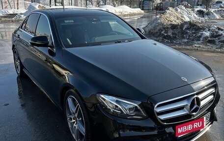 Mercedes-Benz E-Класс, 2019 год, 5 370 000 рублей, 2 фотография