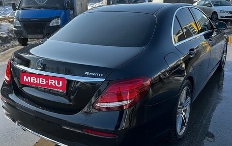 Mercedes-Benz E-Класс, 2019 год, 5 370 000 рублей, 3 фотография