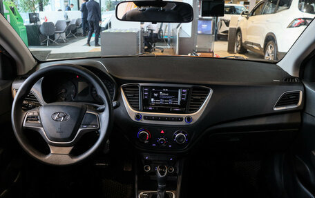 Hyundai Solaris II рестайлинг, 2017 год, 1 185 000 рублей, 16 фотография