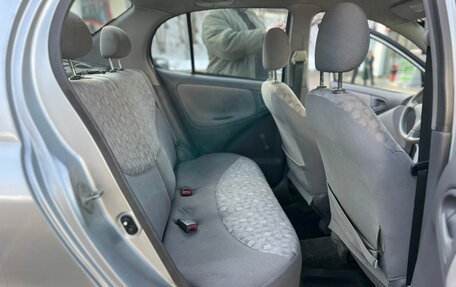 Toyota Echo, 2000 год, 265 000 рублей, 11 фотография