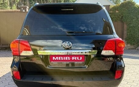 Toyota Land Cruiser 200, 2015 год, 5 400 000 рублей, 7 фотография