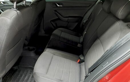 Skoda Rapid I, 2014 год, 1 050 000 рублей, 13 фотография