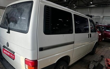 Volkswagen Transporter T4, 2000 год, 548 000 рублей, 2 фотография