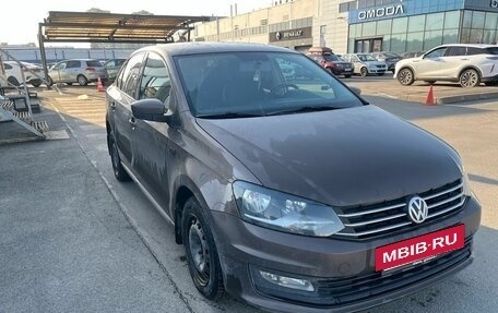 Volkswagen Polo VI (EU Market), 2016 год, 725 000 рублей, 2 фотография