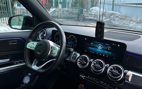 Mercedes-Benz GLB, 2022 год, 4 300 000 рублей, 14 фотография