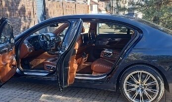 BMW 7 серия, 2016 год, 3 200 000 рублей, 2 фотография