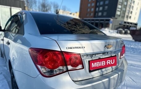 Chevrolet Cruze II, 2010 год, 570 000 рублей, 5 фотография