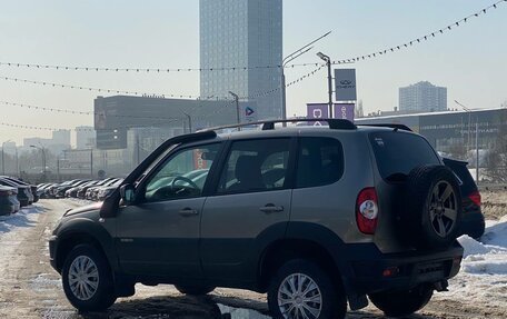 Chevrolet Niva I рестайлинг, 2017 год, 765 000 рублей, 4 фотография