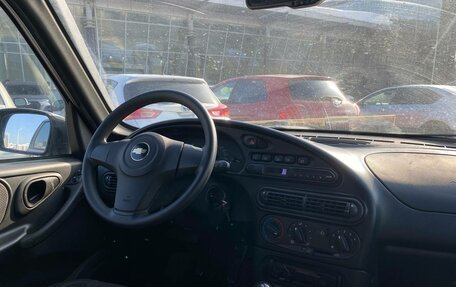 Chevrolet Niva I рестайлинг, 2017 год, 765 000 рублей, 8 фотография