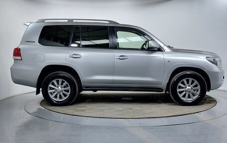 Toyota Land Cruiser 200, 2011 год, 3 199 000 рублей, 4 фотография
