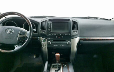 Toyota Land Cruiser 200, 2011 год, 3 199 000 рублей, 12 фотография
