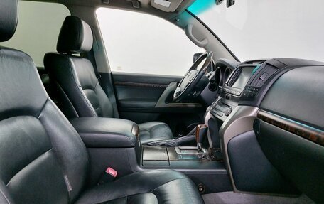 Toyota Land Cruiser 200, 2011 год, 3 199 000 рублей, 15 фотография