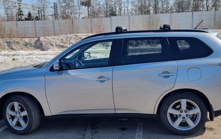 Mitsubishi Outlander III рестайлинг 3, 2014 год, 1 600 000 рублей, 1 фотография