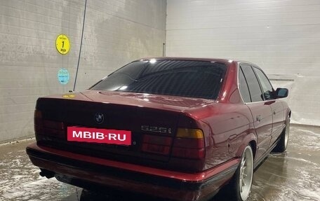 BMW 5 серия, 1989 год, 850 000 рублей, 2 фотография
