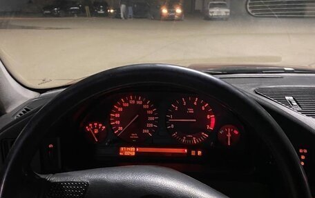 BMW 5 серия, 1989 год, 850 000 рублей, 10 фотография