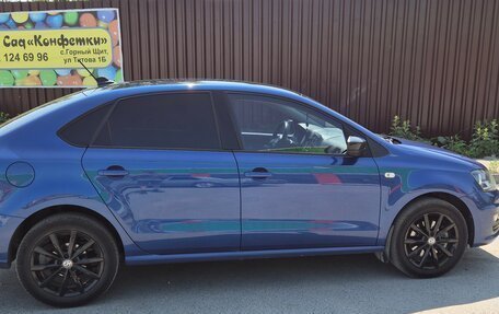 Volkswagen Polo VI (EU Market), 2018 год, 1 300 000 рублей, 2 фотография