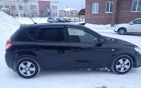 KIA cee'd I рестайлинг, 2011 год, 700 000 рублей, 3 фотография