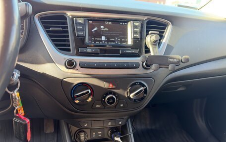 Hyundai Solaris II рестайлинг, 2018 год, 1 150 000 рублей, 10 фотография