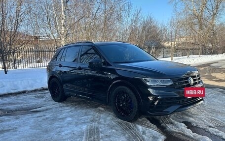 Volkswagen Tiguan II, 2020 год, 4 050 000 рублей, 3 фотография