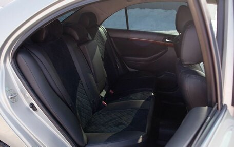 Toyota Avensis III рестайлинг, 2008 год, 675 000 рублей, 31 фотография