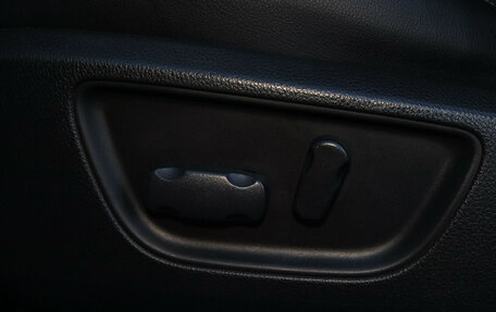 Mitsubishi Pajero Sport III рестайлинг, 2018 год, 3 300 000 рублей, 17 фотография