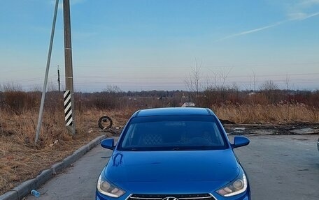 Hyundai Solaris II рестайлинг, 2018 год, 1 100 000 рублей, 1 фотография