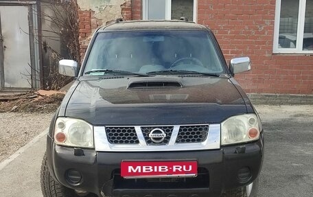 Nissan NP300, 2012 год, 940 000 рублей, 2 фотография