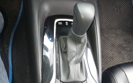 Toyota Corolla, 2020 год, 2 600 000 рублей, 4 фотография