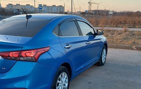 Hyundai Solaris II рестайлинг, 2018 год, 1 100 000 рублей, 4 фотография