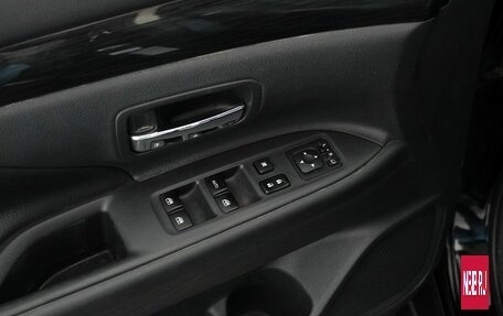 Mitsubishi Outlander III рестайлинг 3, 2017 год, 1 550 000 рублей, 15 фотография