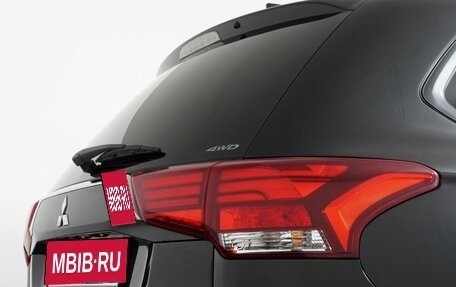 Mitsubishi Outlander III рестайлинг 3, 2017 год, 1 550 000 рублей, 6 фотография