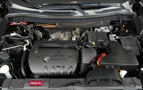 Mitsubishi Outlander III рестайлинг 3, 2017 год, 1 550 000 рублей, 25 фотография