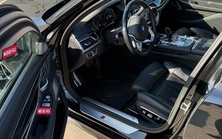 BMW 7 серия, 2015 год, 4 400 000 рублей, 9 фотография