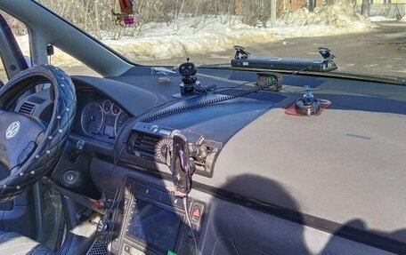 Volkswagen Sharan I рестайлинг, 2004 год, 700 000 рублей, 17 фотография