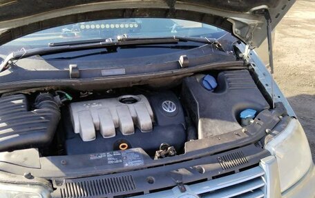 Volkswagen Sharan I рестайлинг, 2004 год, 700 000 рублей, 15 фотография