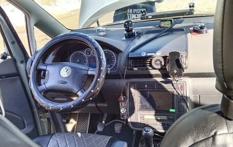 Volkswagen Sharan I рестайлинг, 2004 год, 700 000 рублей, 21 фотография