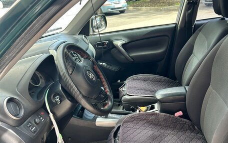 Toyota RAV4, 2004 год, 950 000 рублей, 13 фотография