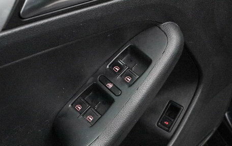 Volkswagen Jetta VI, 2011 год, 658 000 рублей, 13 фотография