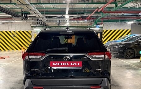 Toyota RAV4, 2020 год, 2 500 000 рублей, 4 фотография